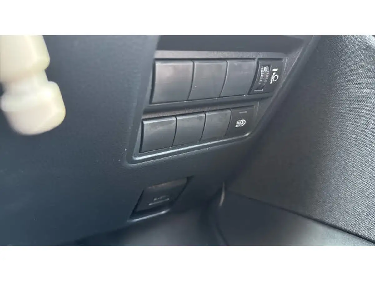 2025-toyota-yaris-15-vvt-i-icon-big-21