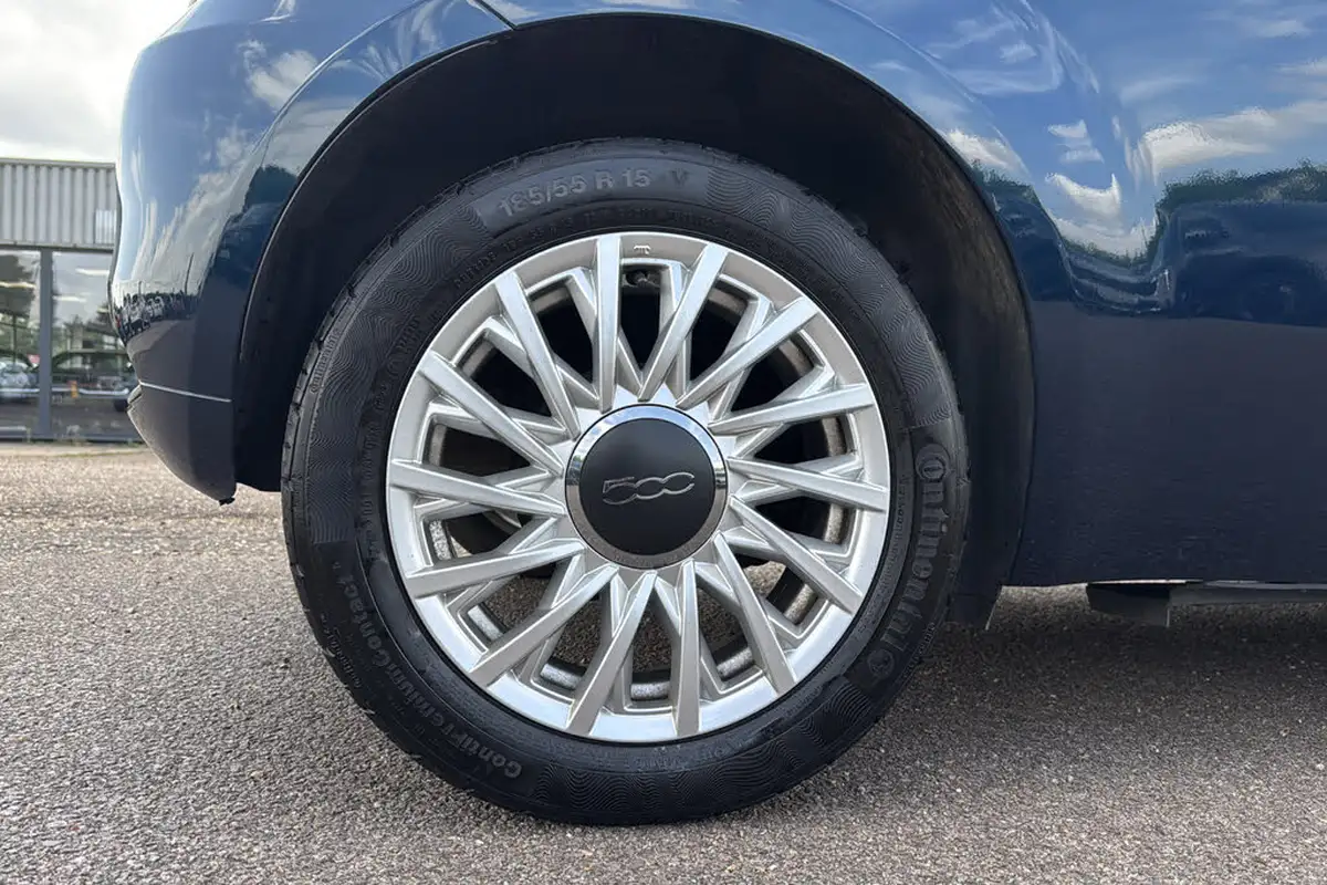 2018-fiat-500-12-lounge-big-7