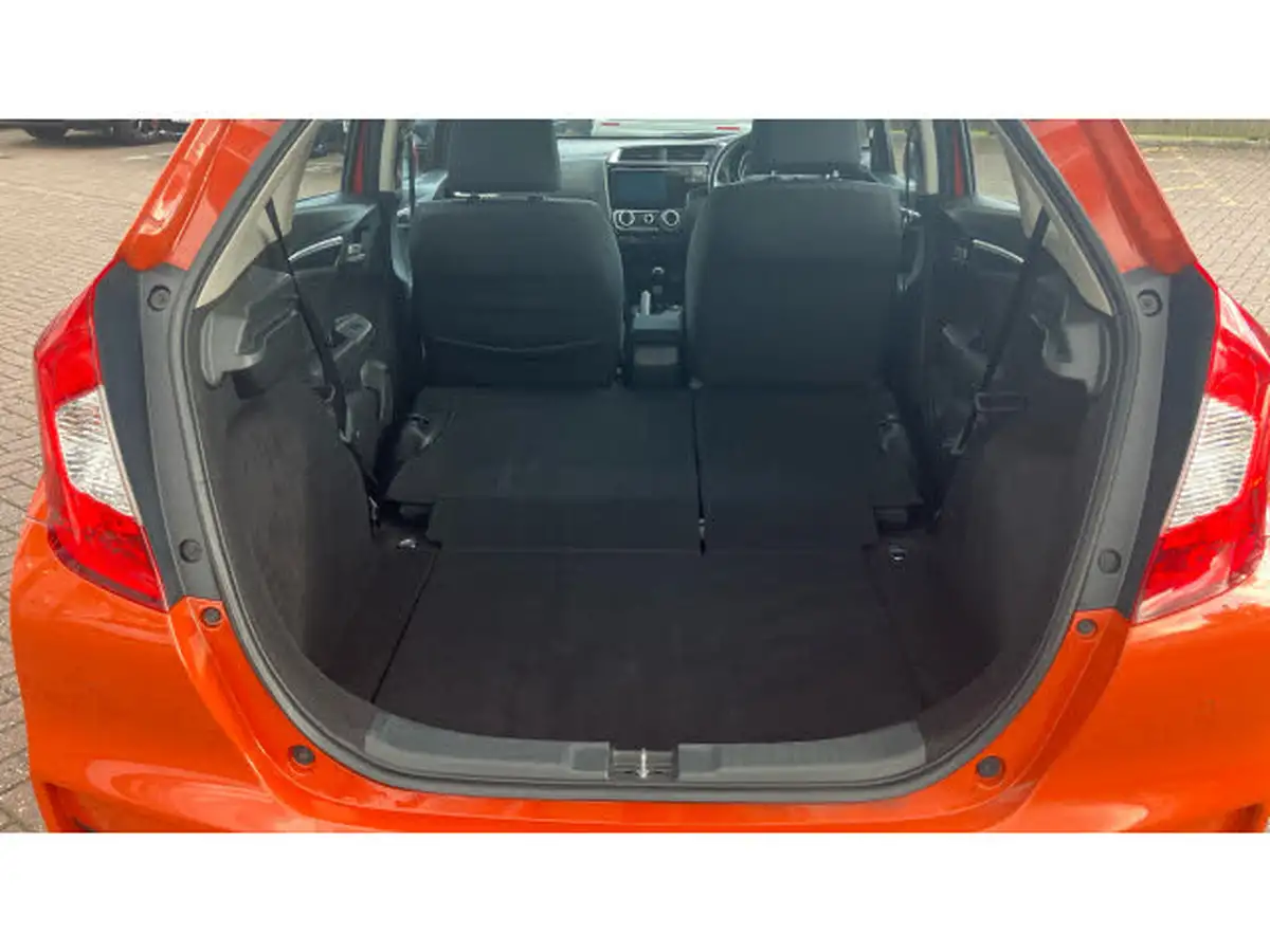 2018-honda-jazz-13-i-vtec-se-big-39