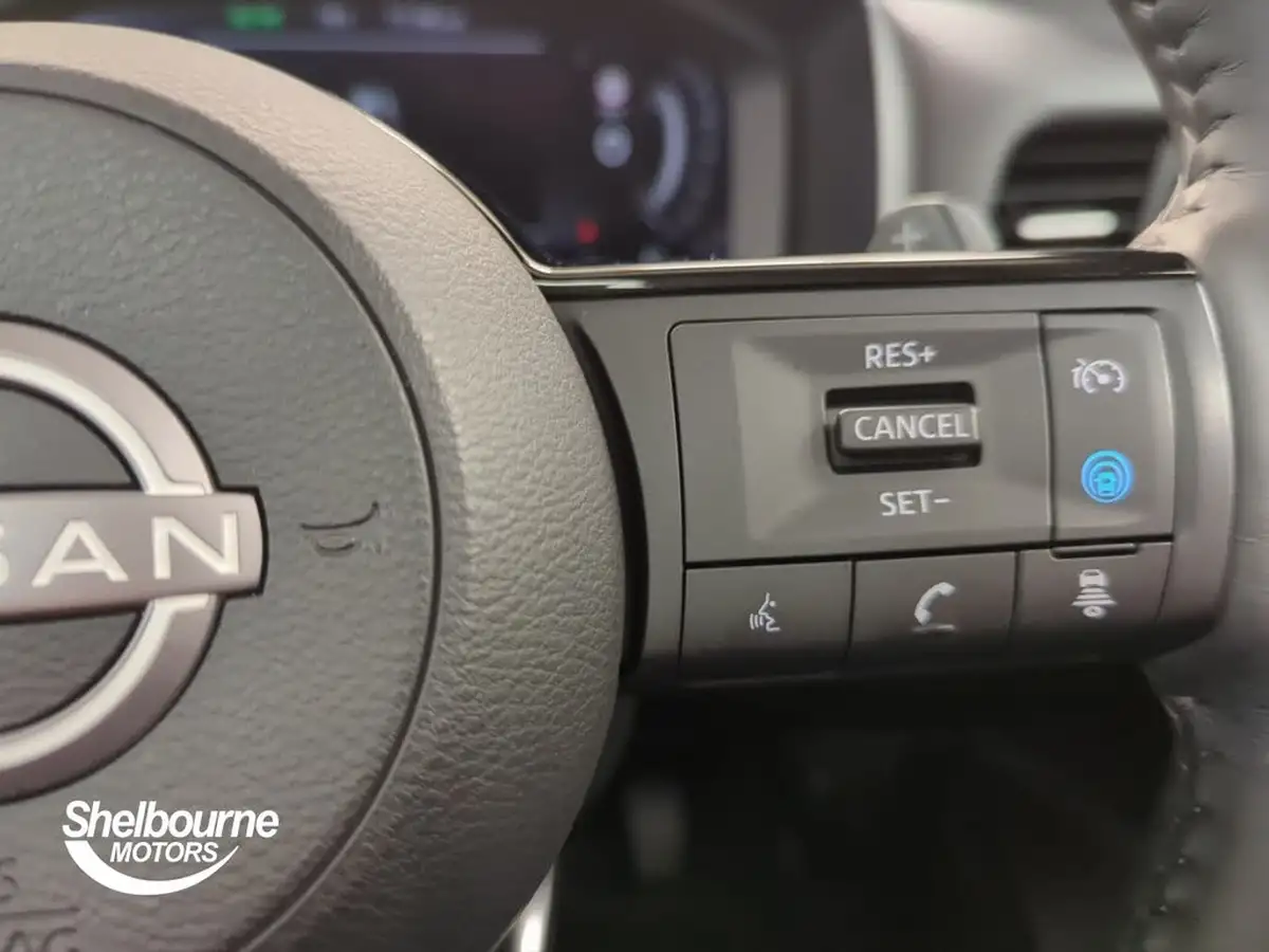2025-nissan-qashqai-13-dig-t-n-connecta-158ps-mild-hybrid-glass-roof-pack-xtronic-big-22