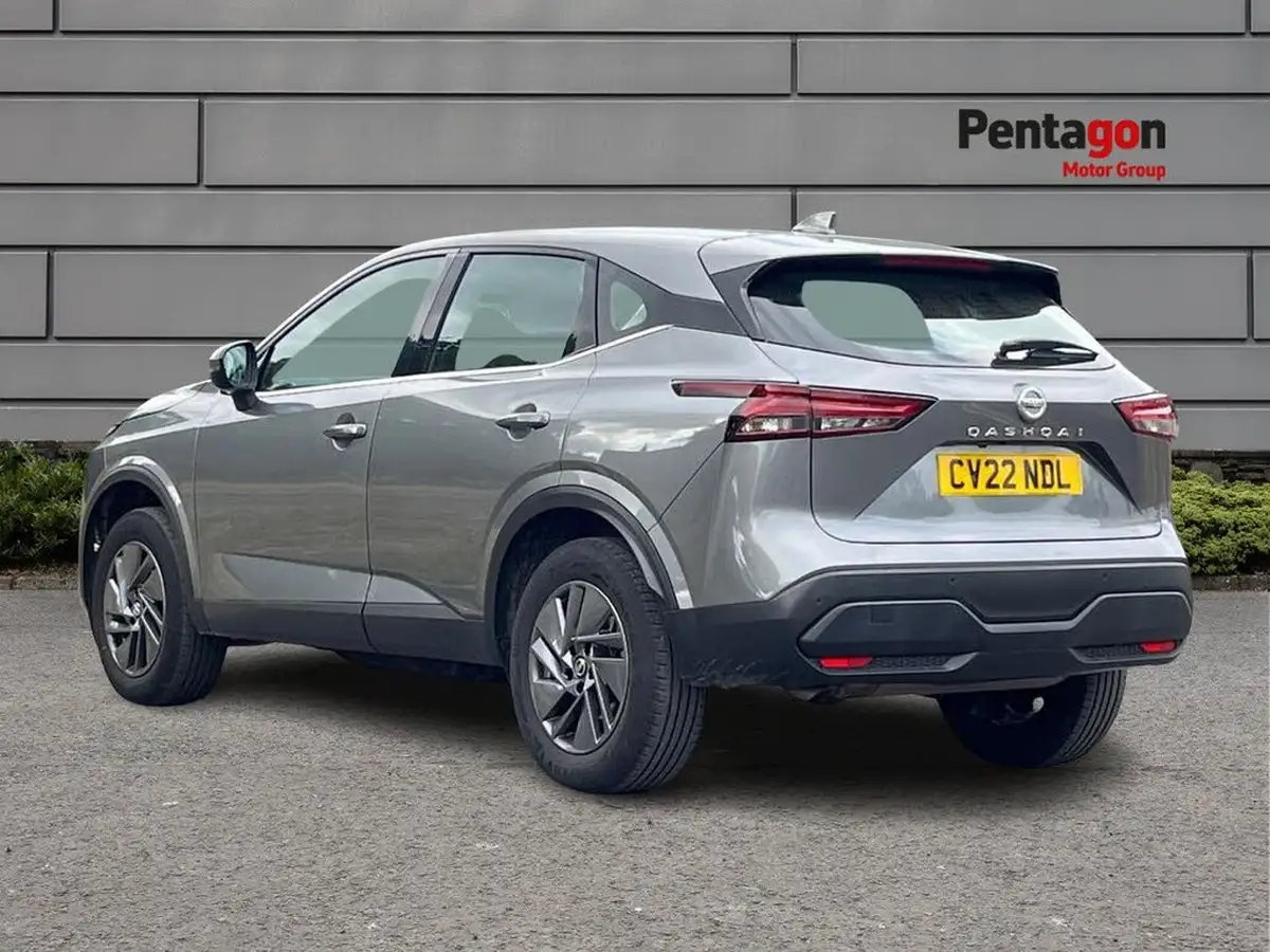 2022-nissan-qashqai-13-dig-t-acenta-premium-140ps-big-1