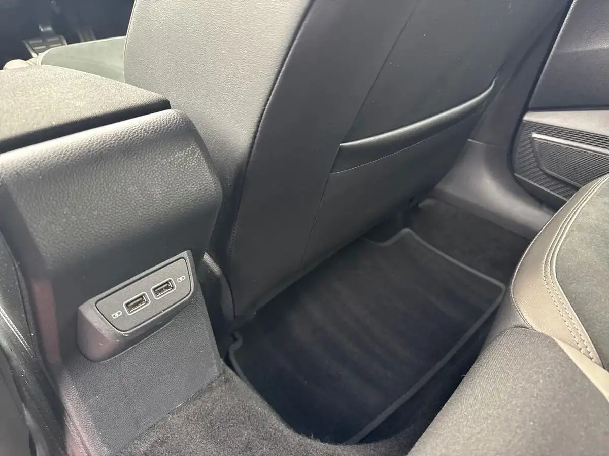 2019-volkswagen-polo-20-tsi-gti-big-53