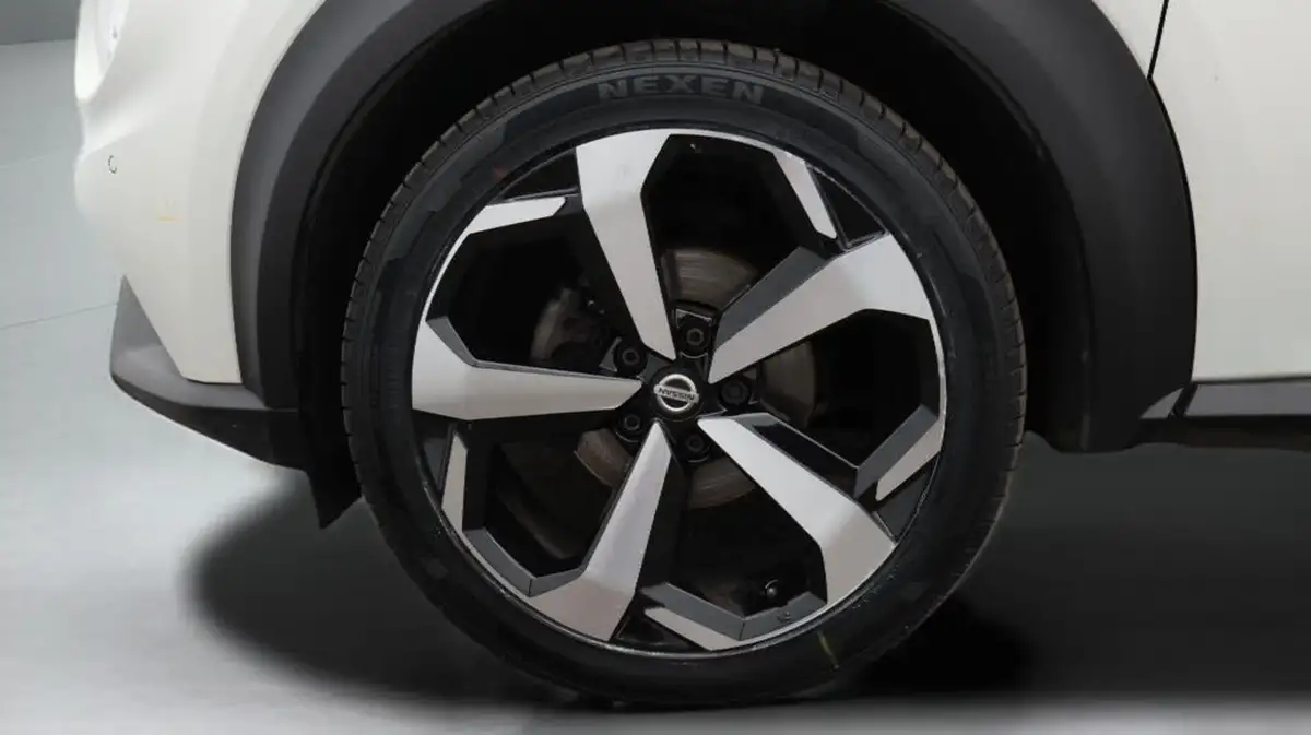 2021-nissan-juke-10-dig-t-tekna-big-18