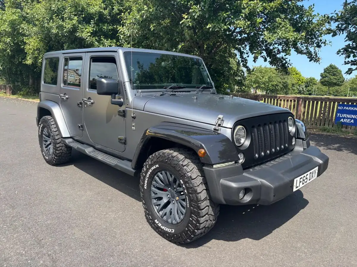 2015-jeep-wrangler-28crd-sahara-5d-big-0