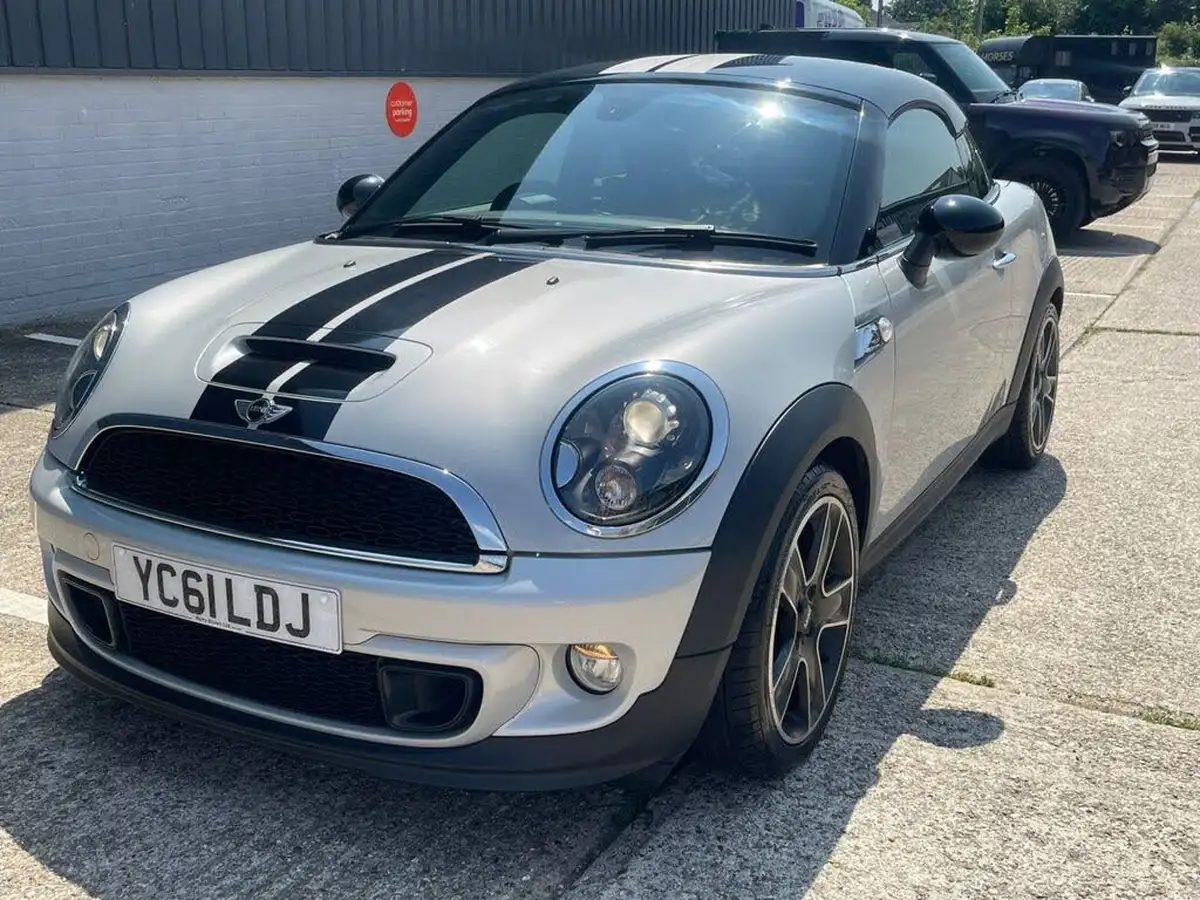 2011-mini-cooper-20td-cooper-sd-avenue-coupe-3d-auto-big-11