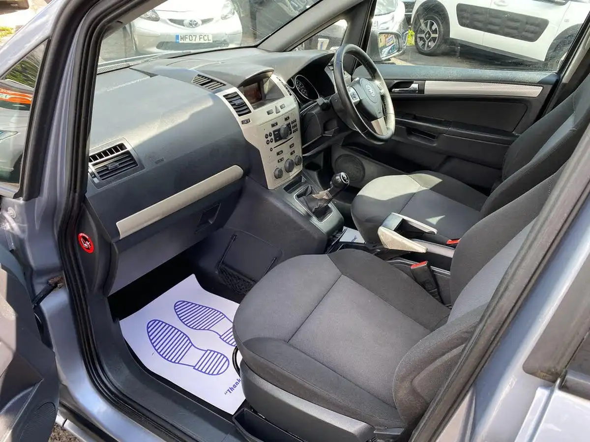 2008-vauxhall-zafira-16-breeze-big-27