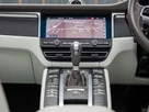 2021-porsche-macan-20-245ps-small-31