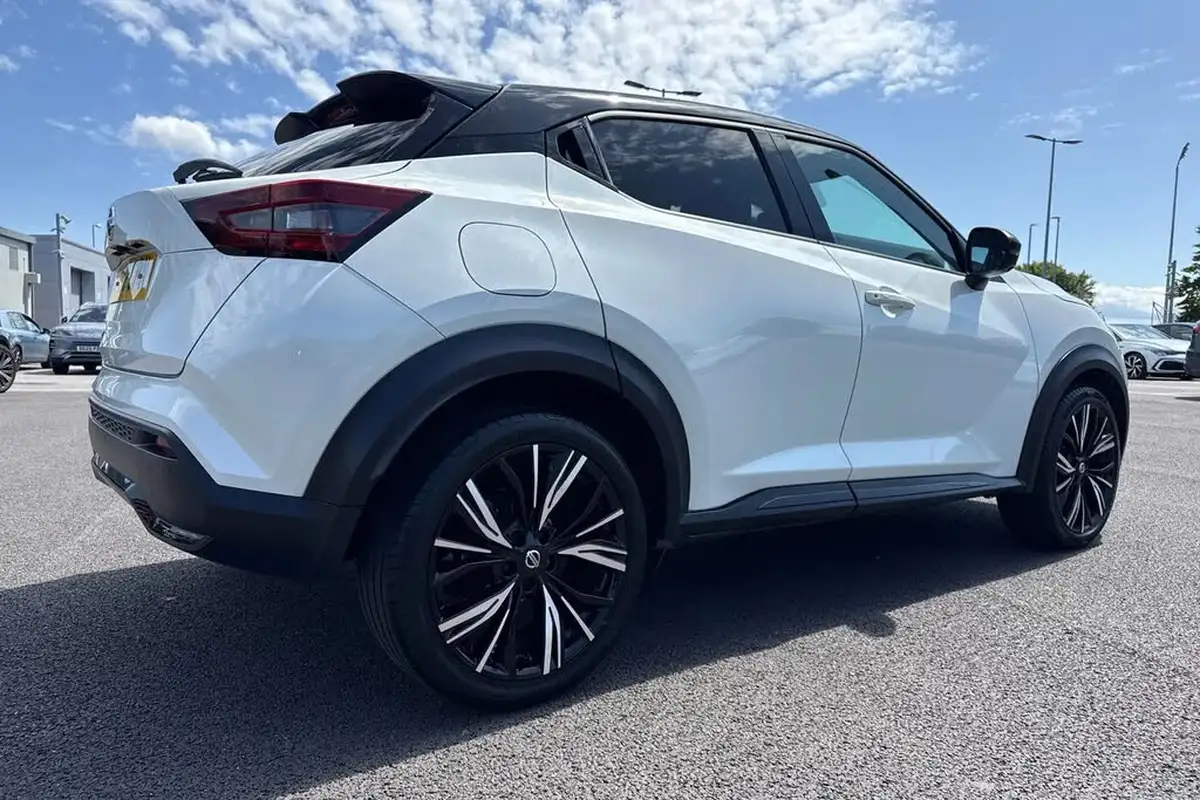 2022-nissan-juke-10-dig-t-tekna-big-32
