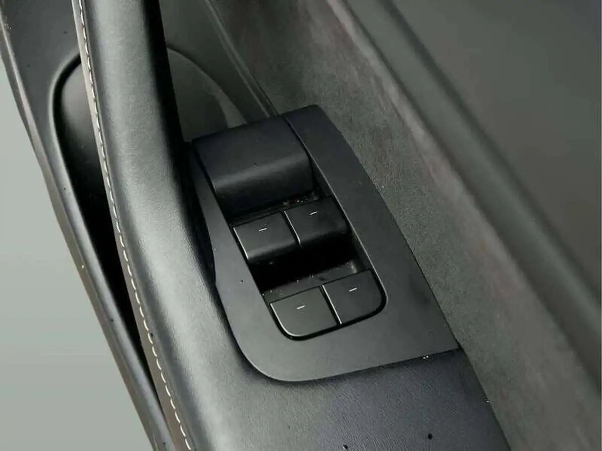 2021-tesla-model-3-e-long-range-4x4-big-14