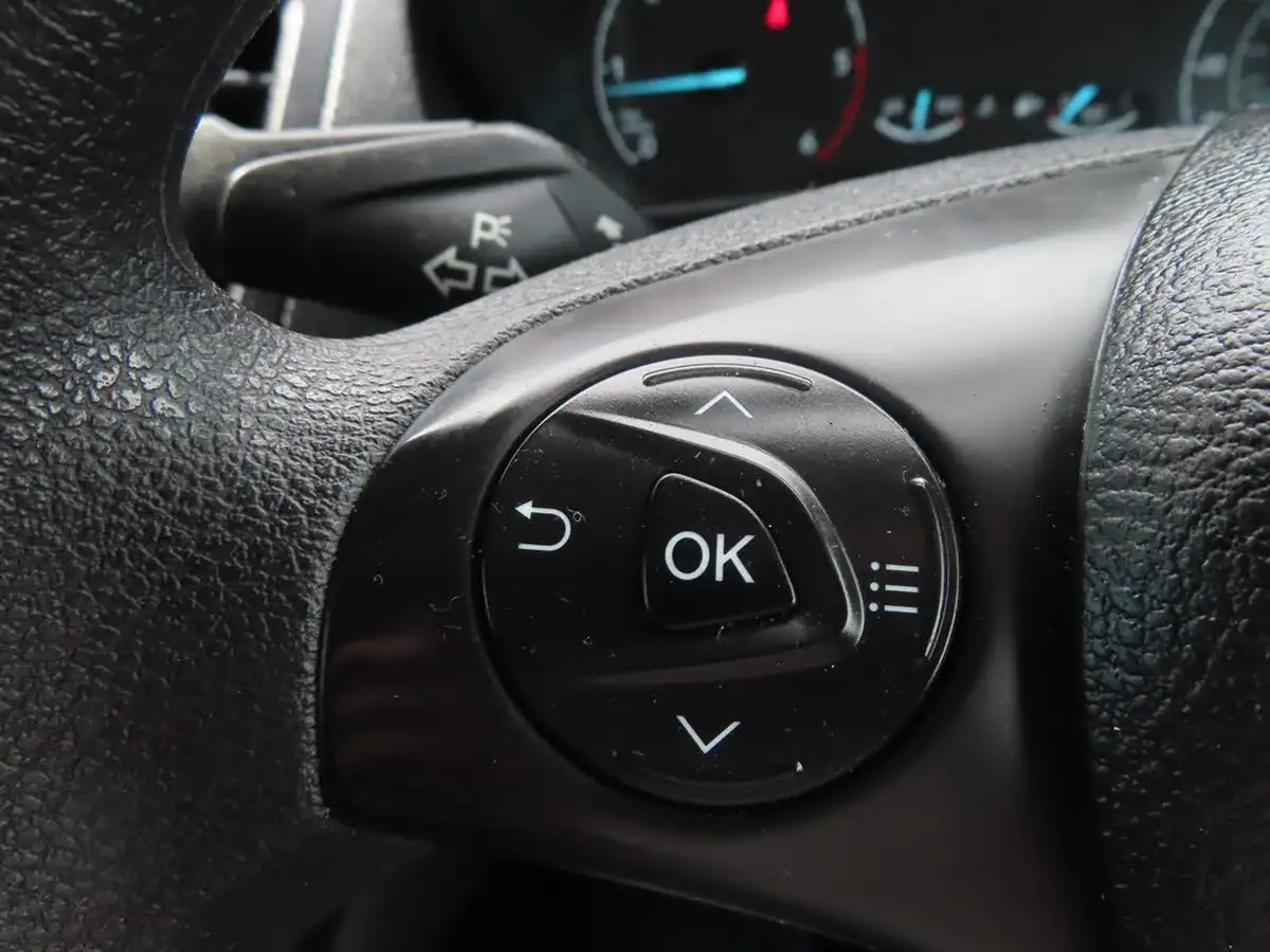 2021-ford-transit-connect-big-36
