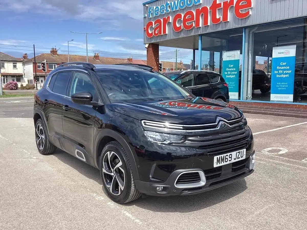 2019-citroen-c5-aircross-12-puretech-flair-big-0