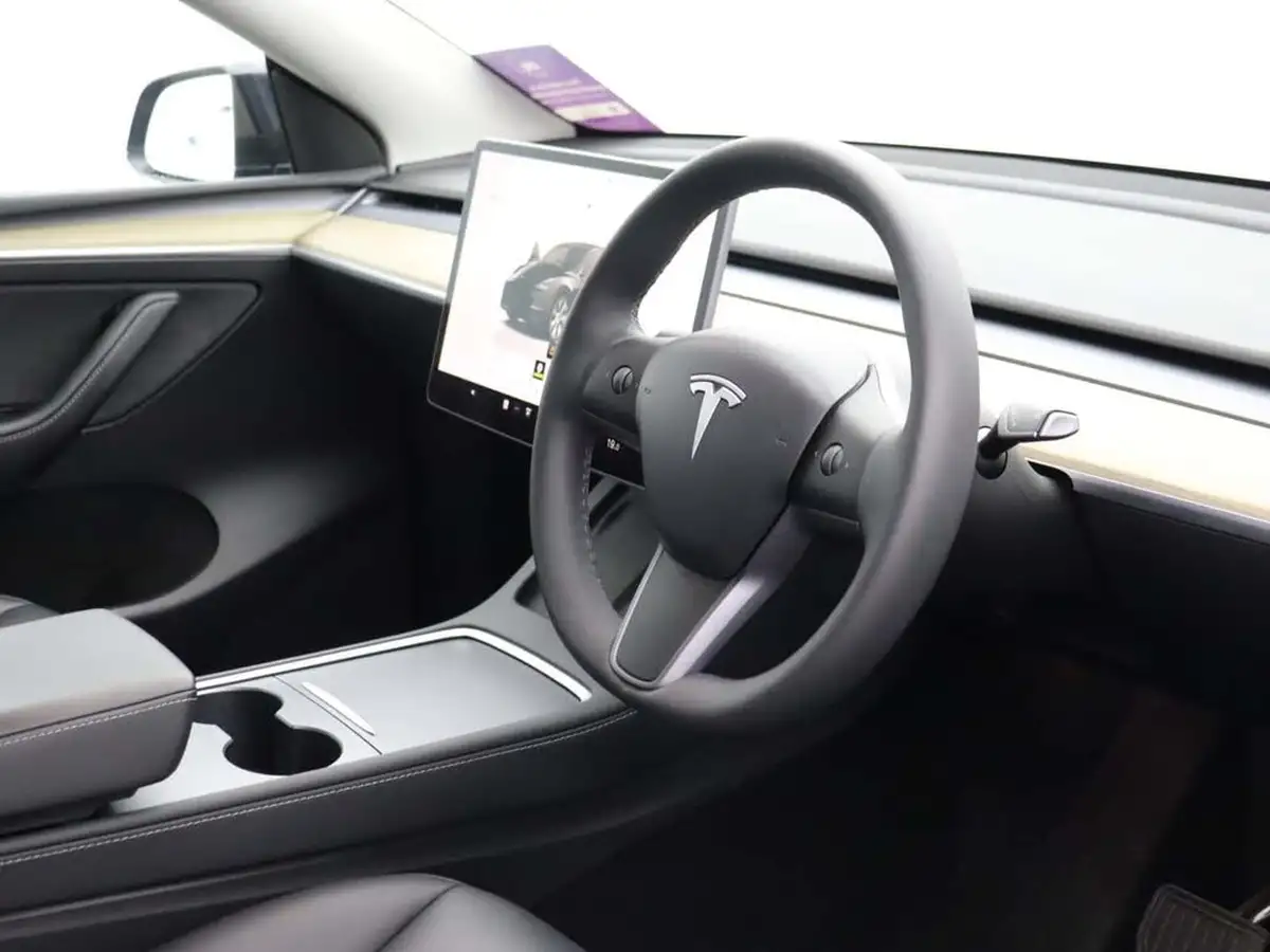 2022-tesla-model-y-e-rwd-big-20