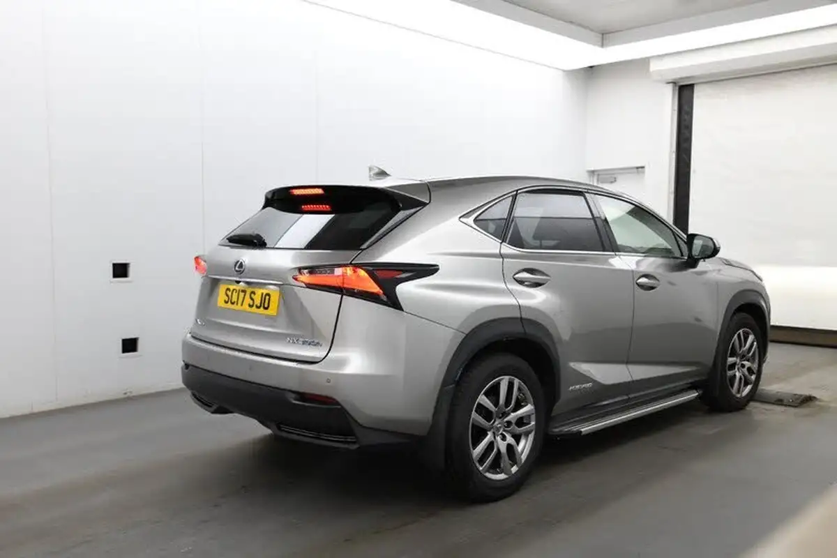 2017-lexus-nx-300h-25-luxury-big-4
