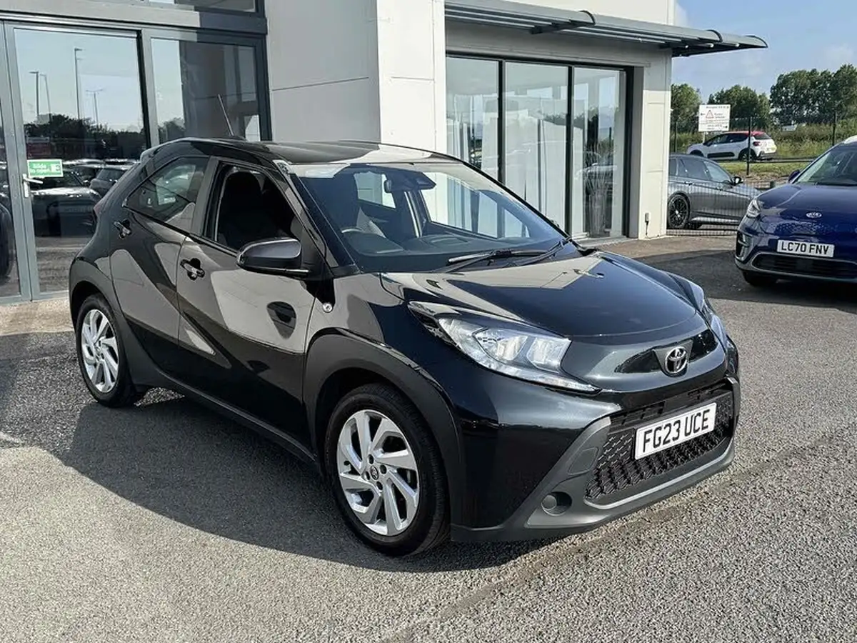 2023-toyota-aygo-x-10-vvt-i-pure-big-26