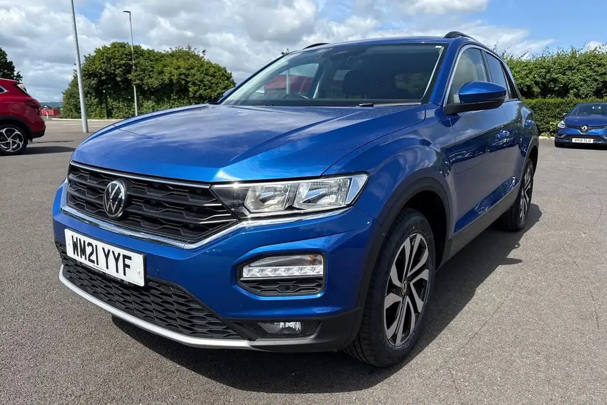 2021-volkswagen-t-roc-15-tsi-active-hatchback-5d-dsg-big-26