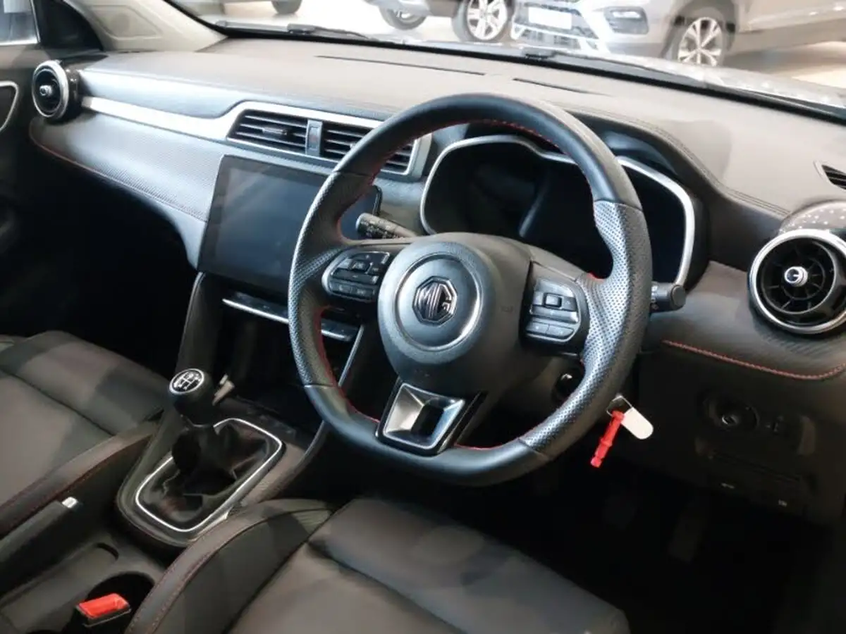 2024-mg-zs-suv-15-vti-tech-exclusive-big-11