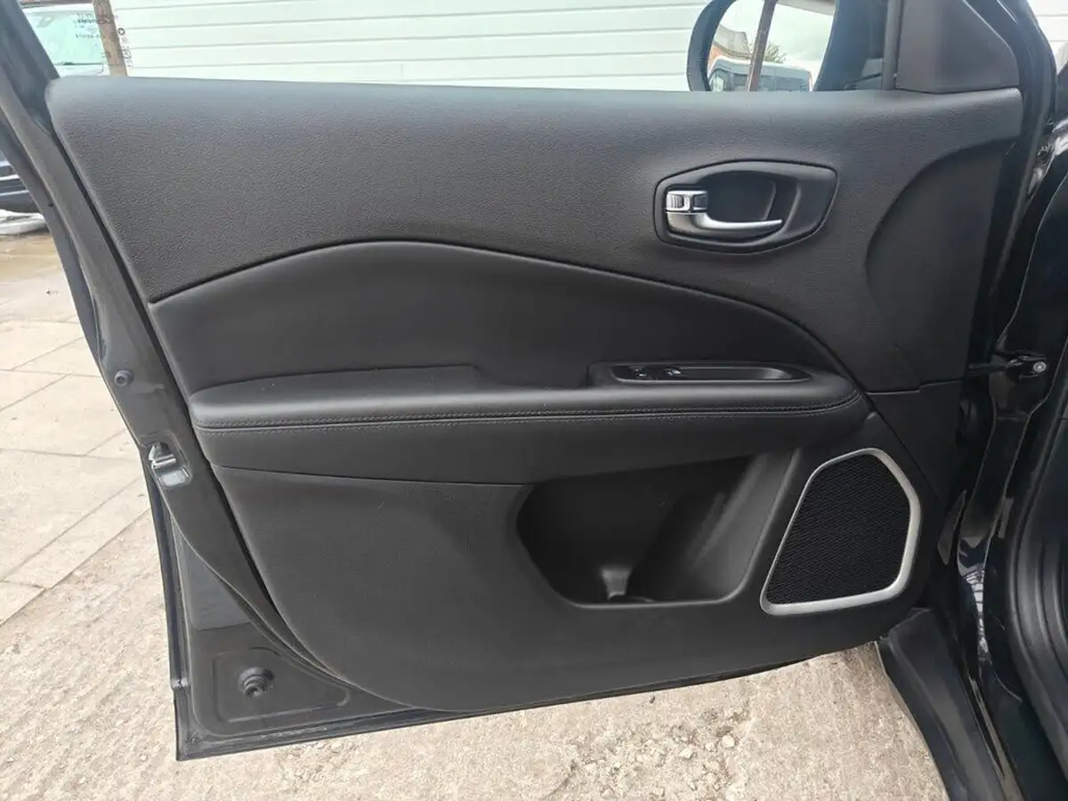 2020-jeep-compass-14-multiair-ii-night-eagle-big-46