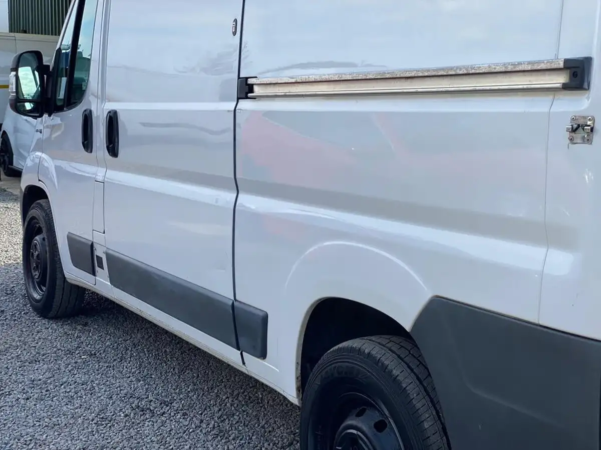 2017-fiat-ducato-20td-35-lh2-panel-big-32