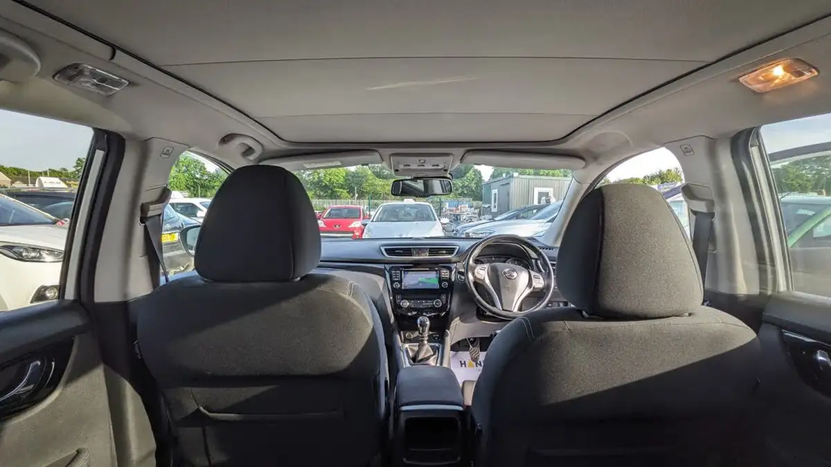 2014-nissan-qashqai-12-acenta-premium-big-63