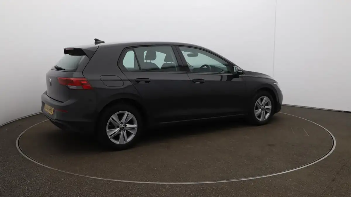 2022-volkswagen-golf-20tdi-life-hatchback-big-51