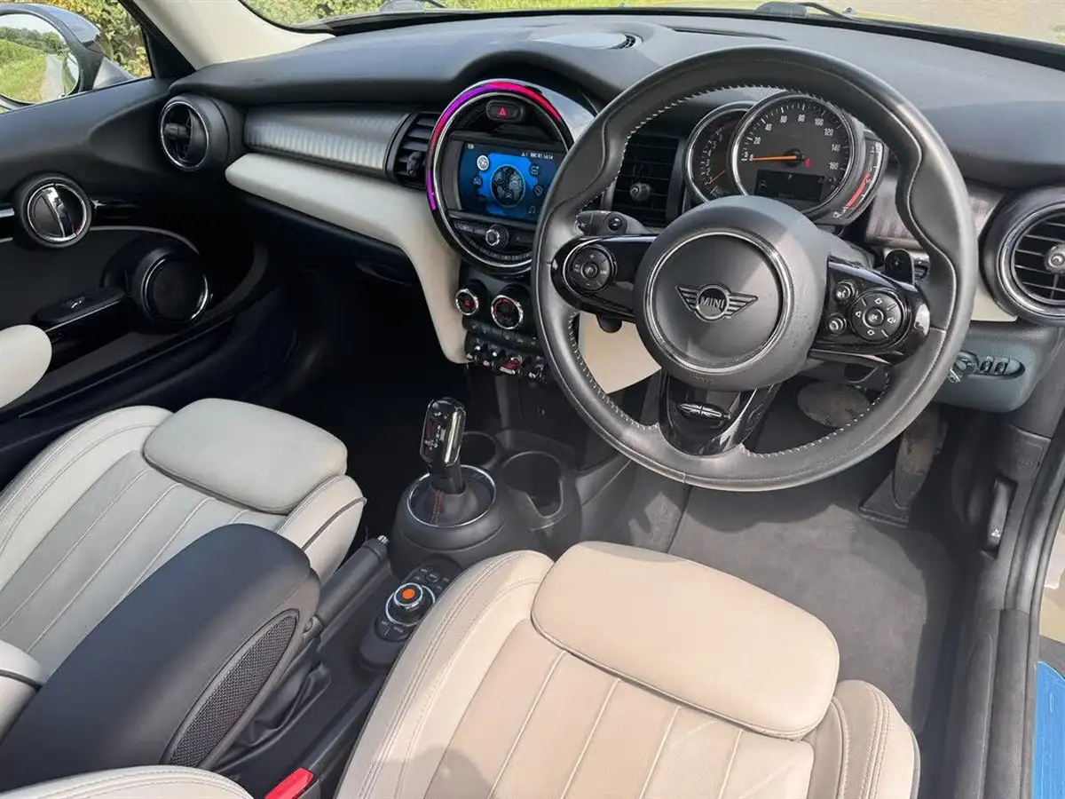 2019-mini-cooper-20-cooper-s-exclusive-189bhp-hatchback-3d-auto-big-5