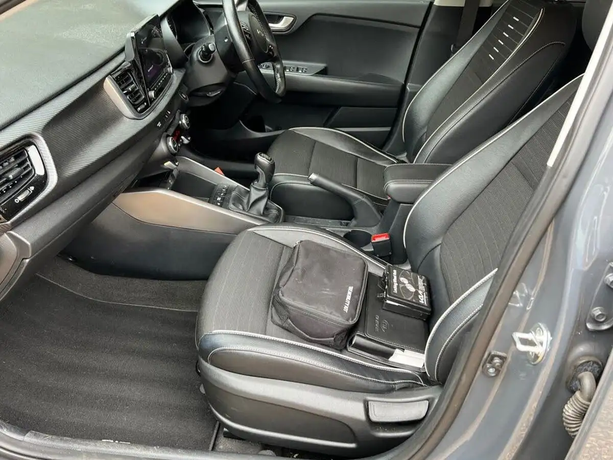 2021-kia-rio-10-t-gdi-gt-line-s-48v-big-24