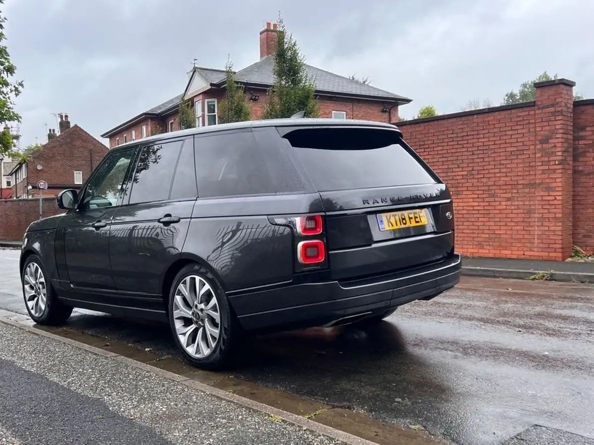 2018-land-rover-range-rover-30tdv6-vogue-se-big-8
