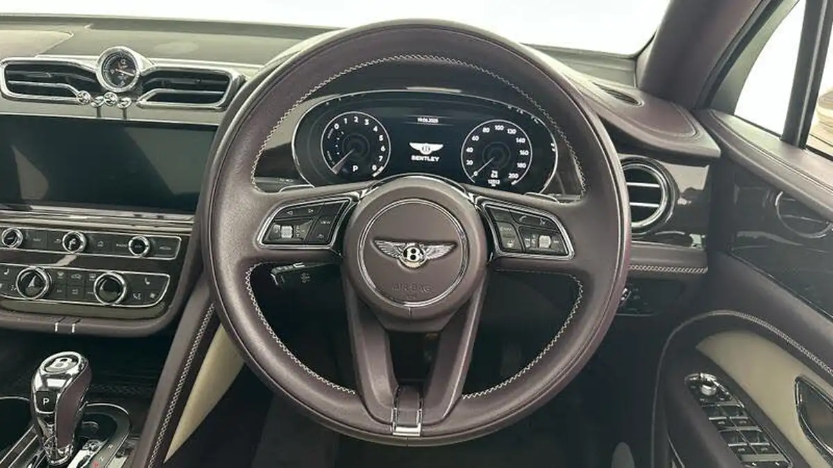 2020-bentley-bentayga-30-hybrid-big-34