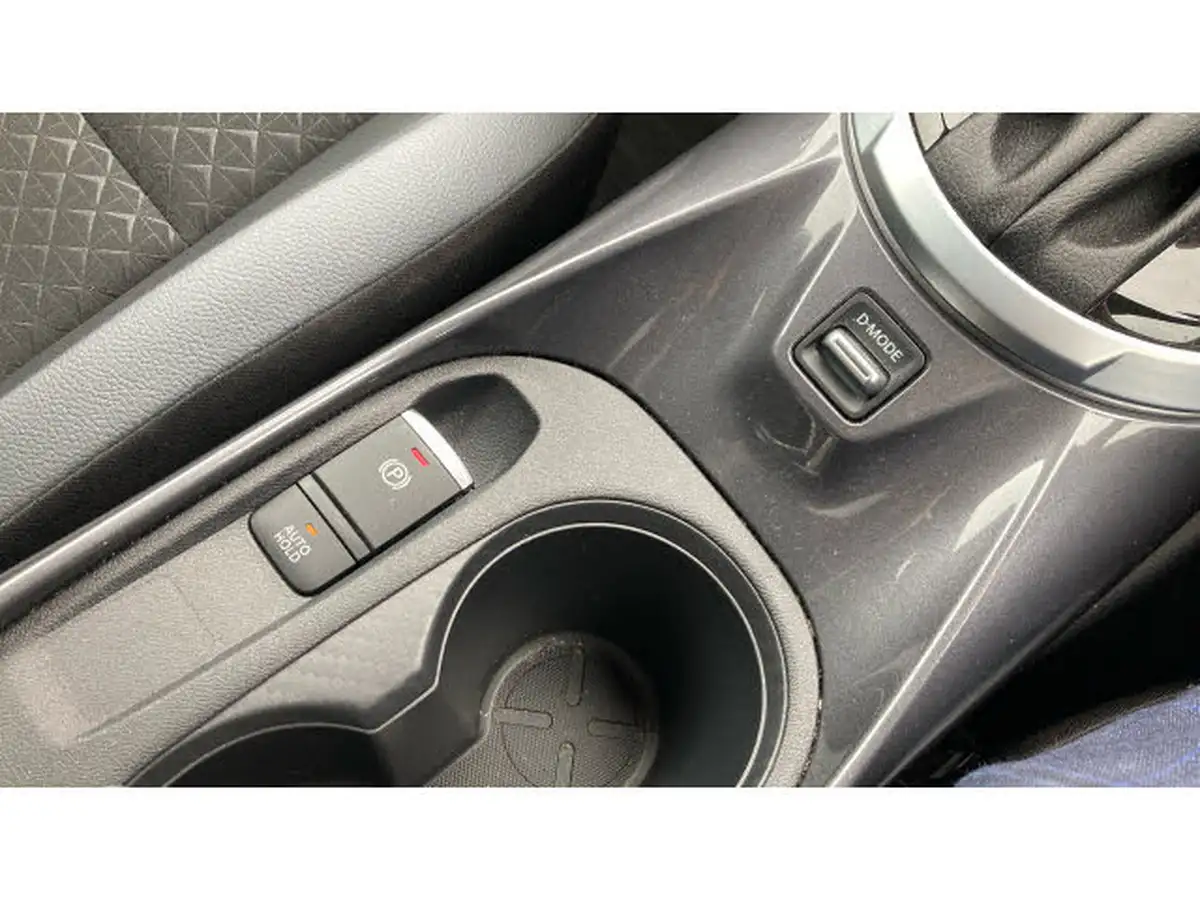 2023-nissan-juke-10-dig-t-n-connecta-dct-big-26