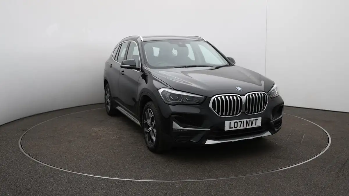 2021-bmw-x1-20-sdrive20i-xline-big-41