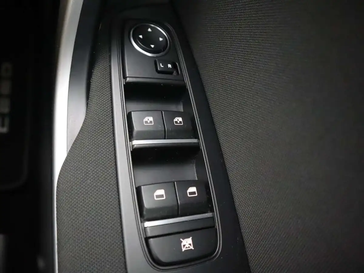 2022-kia-ceed-10-t-gdi-2-sportswagon-big-35