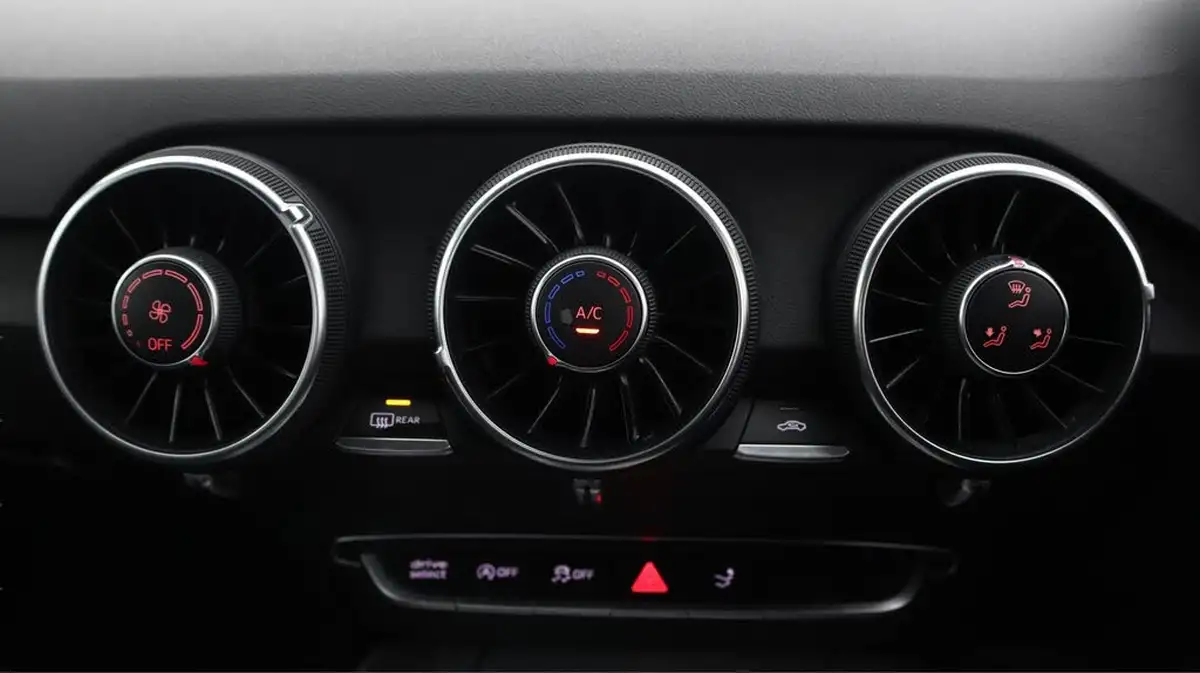 2019-audi-tt-coupe-20-40-tfsi-sport-big-12