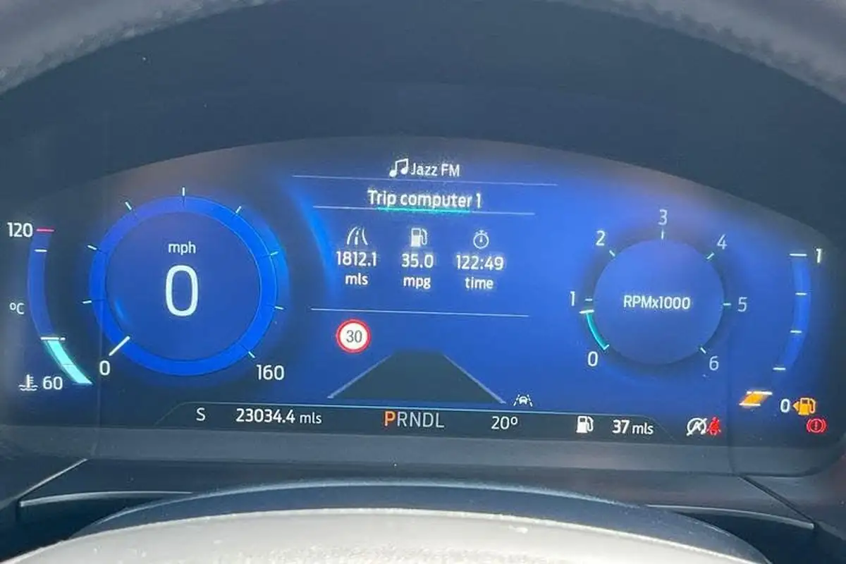 2022-ford-kuga-big-12