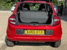 2015-renault-twingo-10-sce-play-small-17