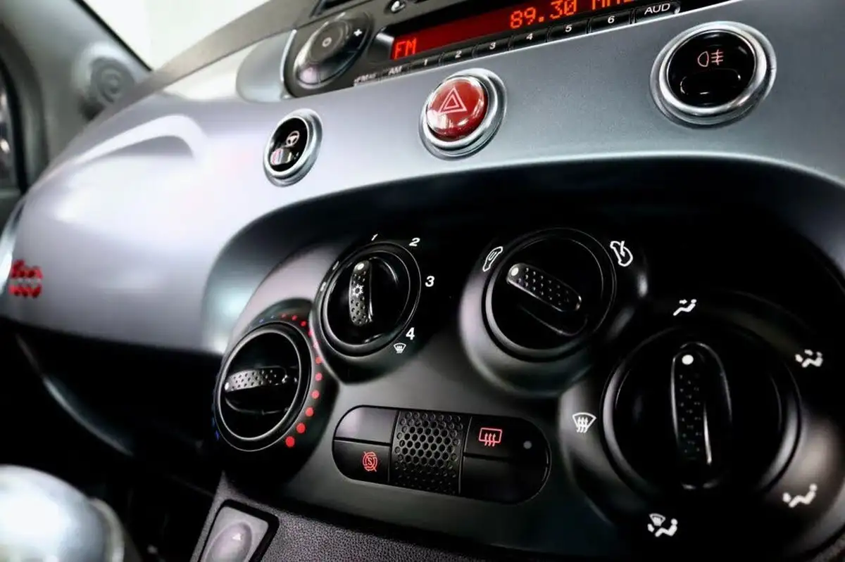 2014-fiat-500-12-s-big-21