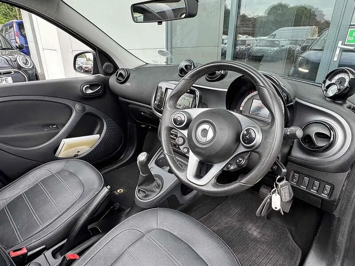 2015-smart-forfour-10-night-sky-prime-premiumss-big-21