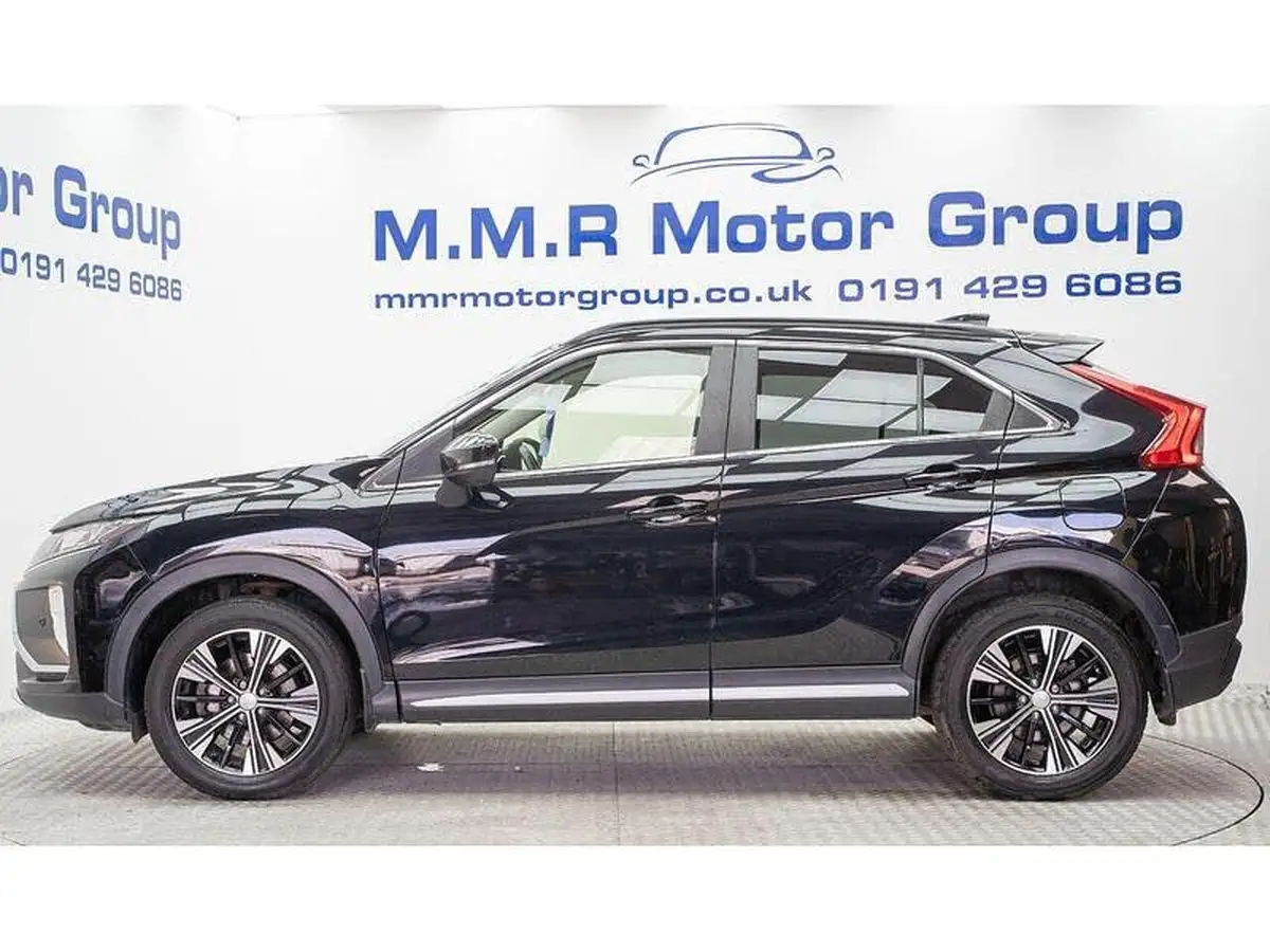 2018-mitsubishi-eclipse-cross-15-3-4wd-auto-big-16