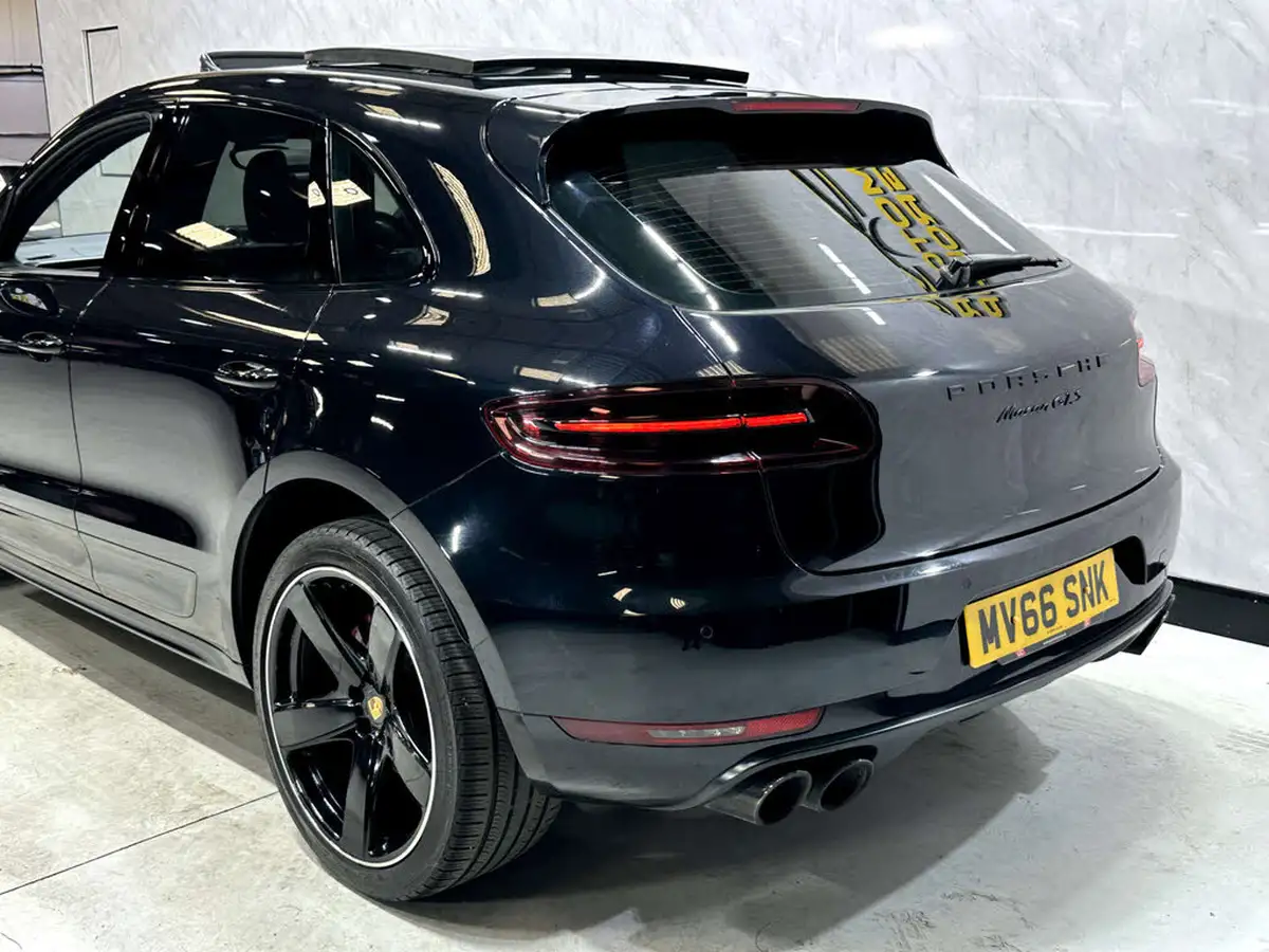 2016-porsche-macan-30-gts-big-69