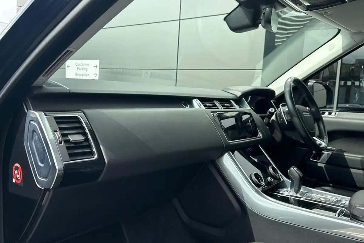 2018-land-rover-range-rover-sport-big-38