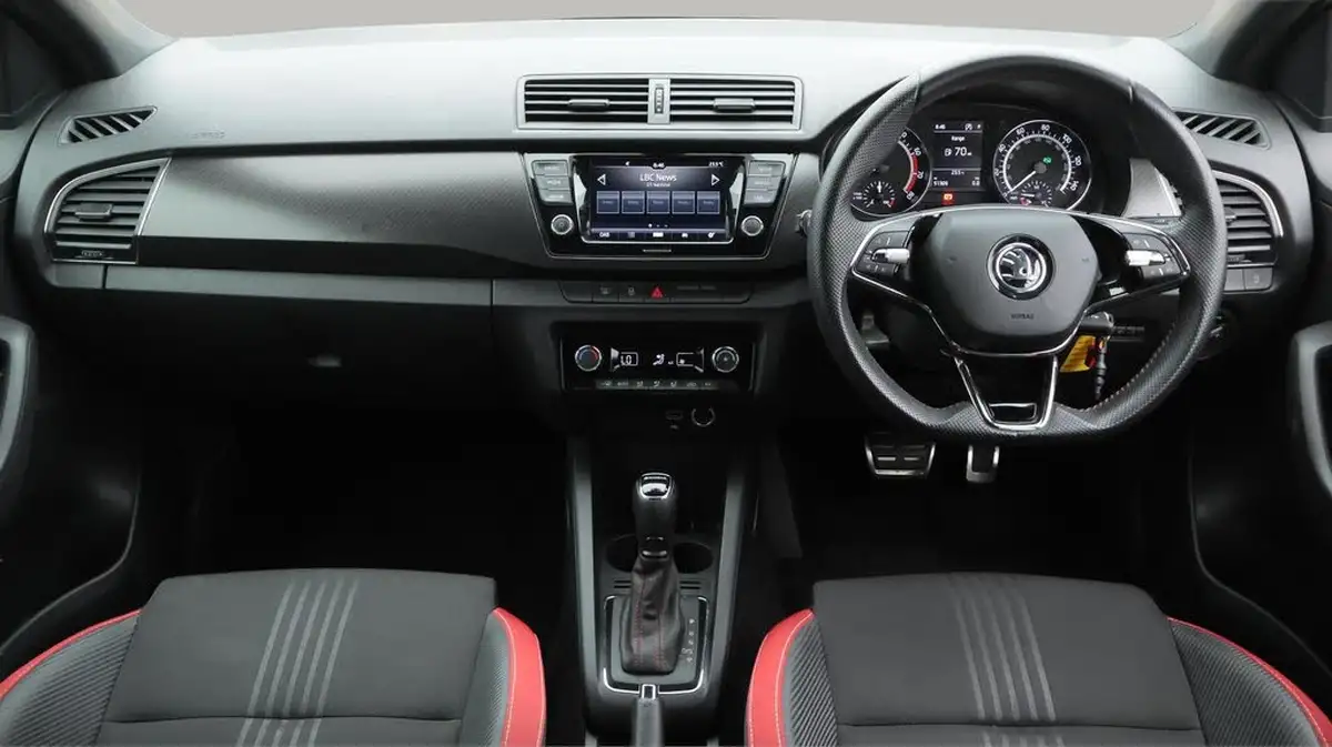 2021-skoda-fabia-10-tsi-monte-carlo-95ps-hatchback-dsg-big-12