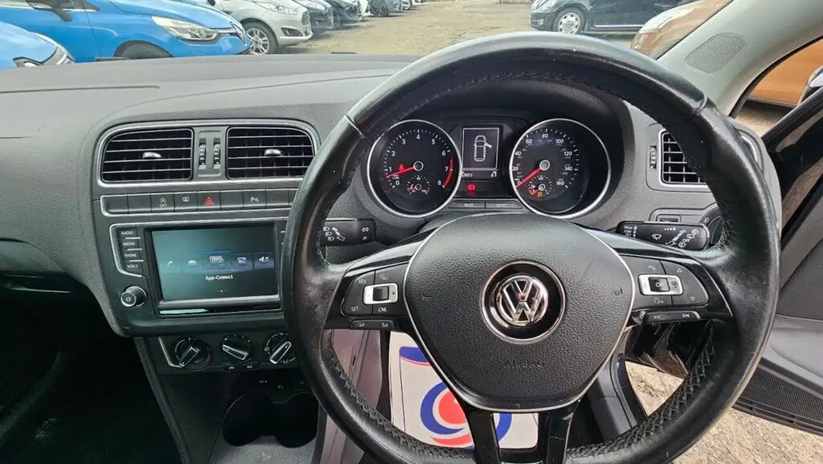 2017-volkswagen-polo-12-tsi-match-edition-ss-5d-big-26