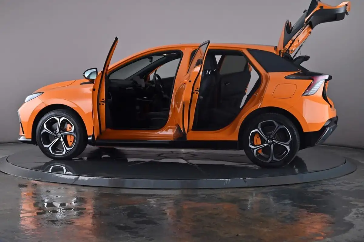 2024-mg-mg4-e-xpower-ev-big-51