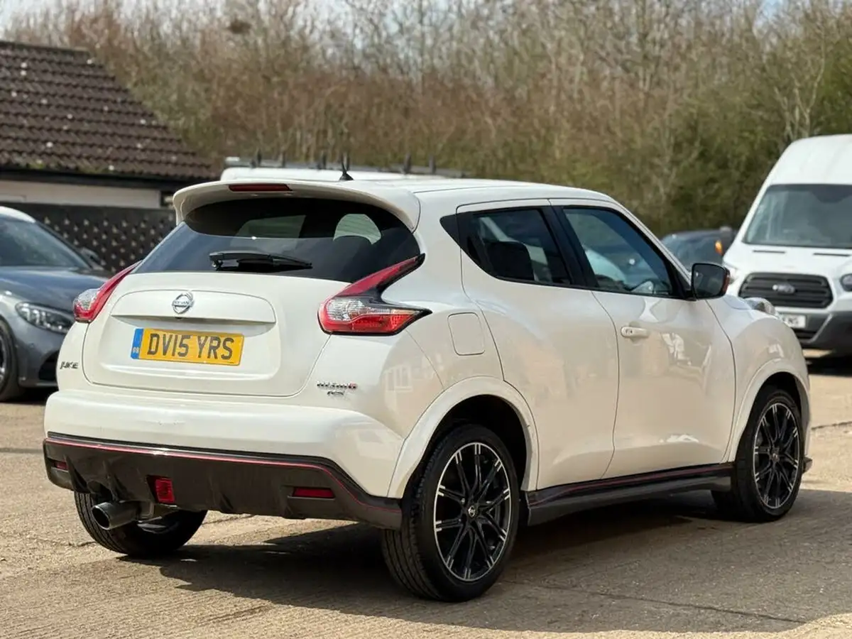 2015-nissan-juke-16-nismo-rs-218ps-big-8