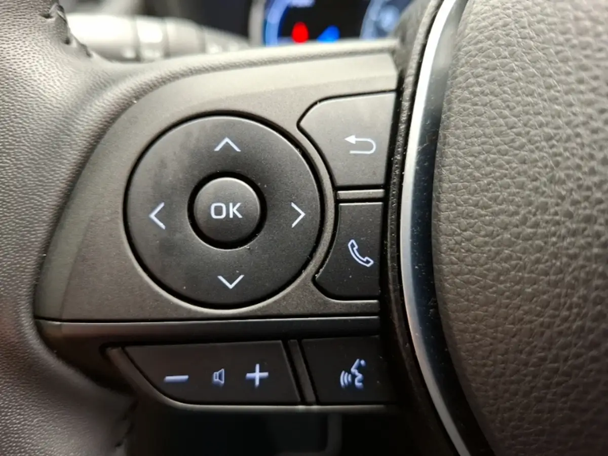 2022-toyota-rav4-25-vvt-i-design-219bhp-awd-big-16