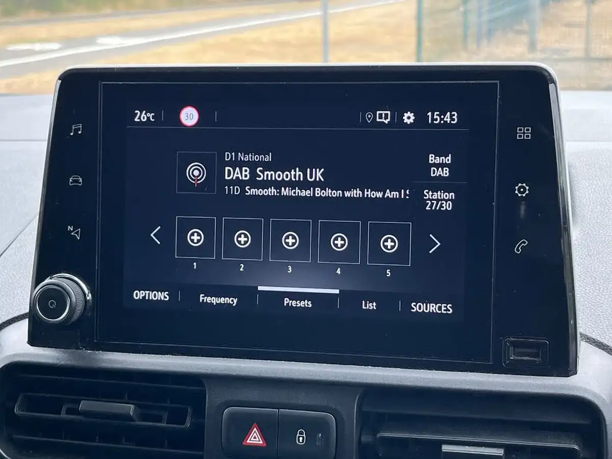 2019-vauxhall-combo-16cdti-le-nav-2300-l2h1-big-17