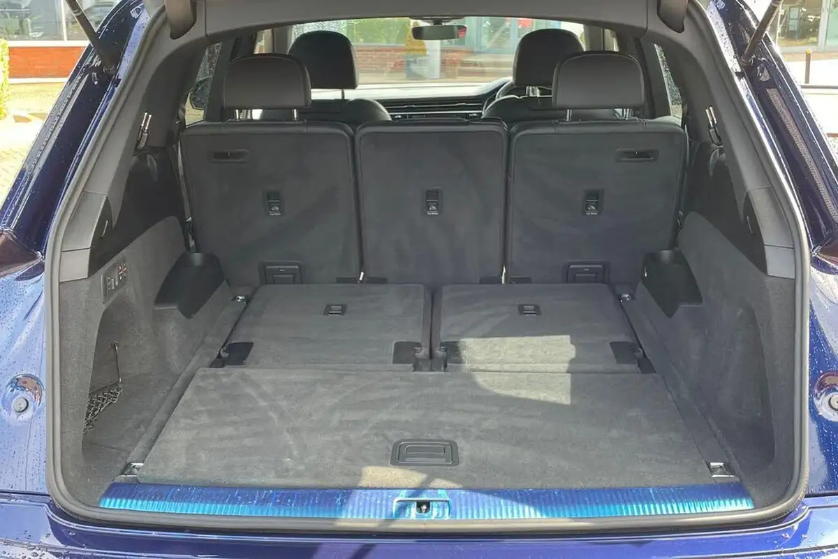 2021-audi-q7-30-50-tdi-black-edition-big-30