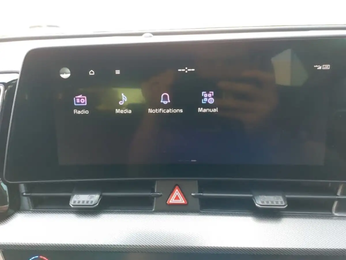 2024-kia-sportage-16-t-gdi-3-207bhp-hev-auto-big-14