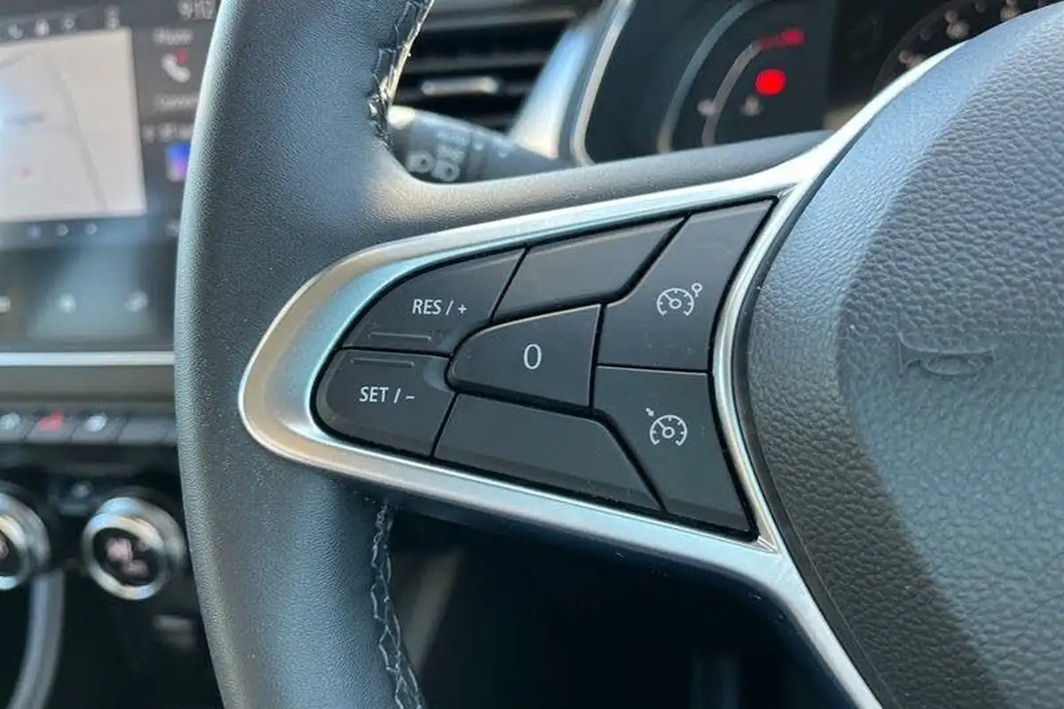 2022-renault-captur-10-tce-techno-big-24
