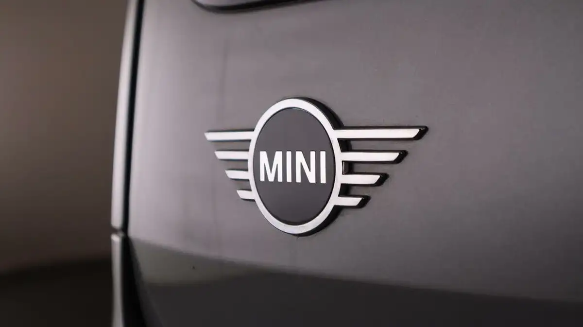 2021-mini-clubman-15-cooper-classic-auto-big-18