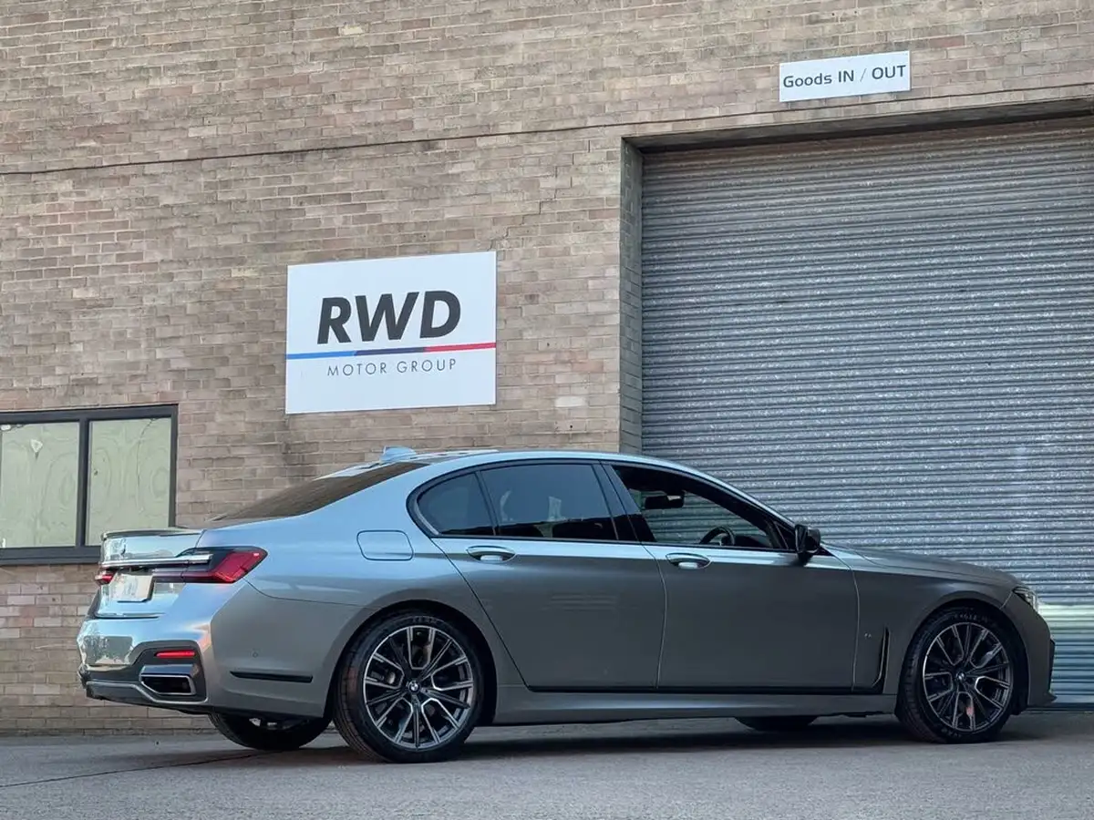2019-bmw-7-series-30td-730d-m-sport-steptronic-big-14